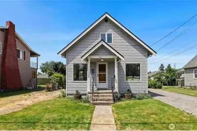 710 2nd Street SW, Puyallup, WA 98371 - Photo 1