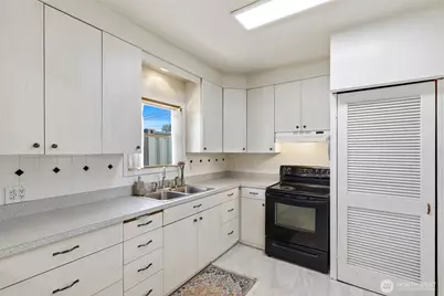 710 2nd Street SW, Puyallup, WA 98371 - Photo 11