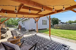 710 2nd St SW, Puyallup, WA 98371 - Photo 33
