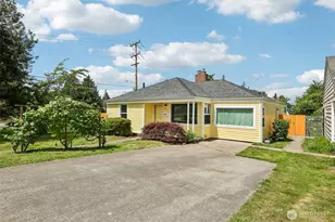 2404 S 121st St, Seattle, WA 98168 - Photo 3