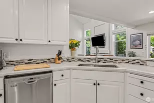 511 Elma Pl NE, Renton, WA 98059 - Photo 13