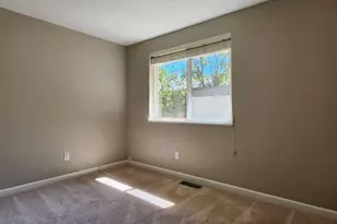 16811 NE 32nd St, Bellevue, WA 98008 - Photo 19