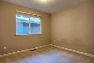 16811 NE 32nd St, Bellevue, WA 98008 - Photo 21