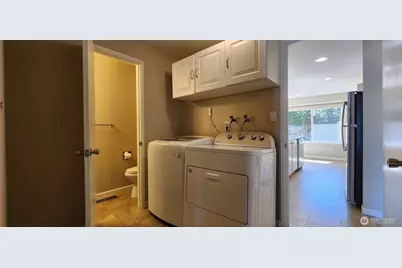 16811 NE 32nd Street, Bellevue, WA 98008 - Photo 11
