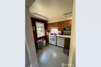 1010 Bellevue Court E, Seattle, WA 98102 - Photo 9