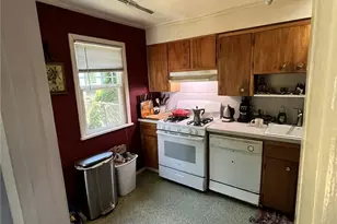 1010 Bellevue Ct E, Seattle, WA 98102 - Photo 9