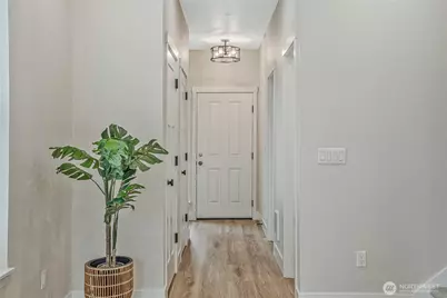 1402 E 51st Street, Tacoma, WA 98404 - Photo 9