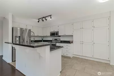 11703 SE 229th Place, Kent, WA 98031 - Photo 13