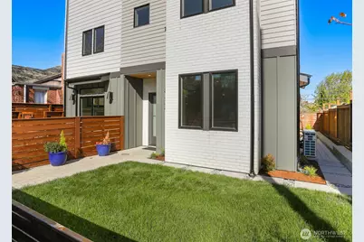 8328 24th Avenue NW, Seattle, WA 98117 - Photo 3