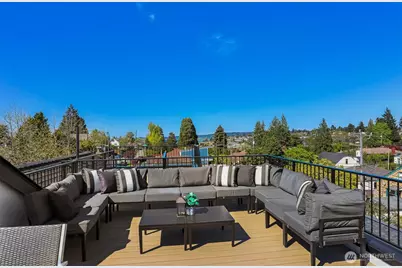 8328 24th Avenue NW, Seattle, WA 98117 - Photo 31