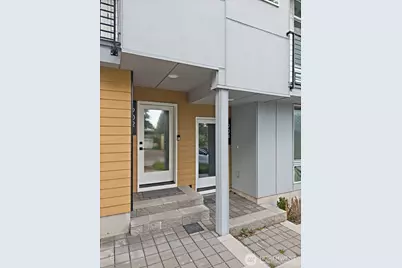 902 N 86th Street, Seattle, WA 98103 - Photo 1