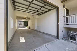 18823 SE 42nd St, Issaquah, WA 98027 - Photo 35