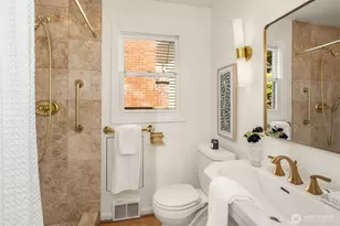 4529 E Laurel Dr NE, Seattle, WA 98105 - Photo 23