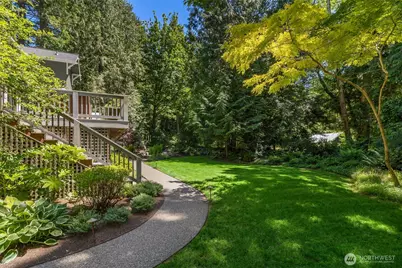 8219 NE New Brooklyn Road, Bainbridge Island, WA 98110 - Photo 33