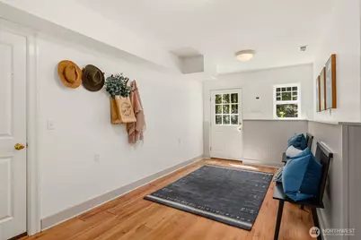 8219 NE New Brooklyn Road, Bainbridge Island, WA 98110 - Photo 27