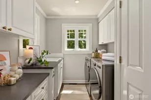 8219 NE New Brooklyn Rd, Bainbridge Island, WA 98110 - Photo 15