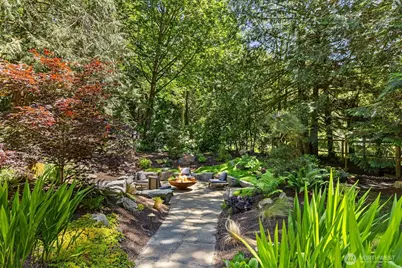 8219 NE New Brooklyn Road, Bainbridge Island, WA 98110 - Photo 31