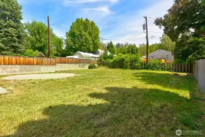 909 S 23rd Avenue, Yakima, WA 98902 - Photo 23
