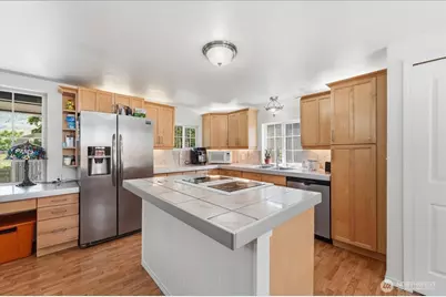 330 W Highland Avenue, Chelan, WA 98816 - Photo 9