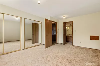 5359 Ruby Place NE, Bainbridge Island, WA 98110 - Photo 31