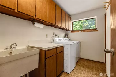 5359 Ruby Place NE, Bainbridge Island, WA 98110 - Photo 29