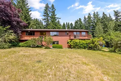 5359 Ruby Place NE, Bainbridge Island, WA 98110 - Photo 1