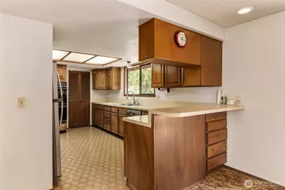 5359 Ruby Place NE, Bainbridge Island, WA 98110 - Photo 13