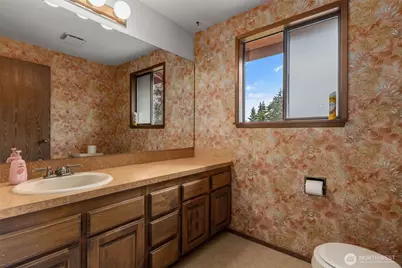 5359 Ruby Place NE, Bainbridge Island, WA 98110 - Photo 19
