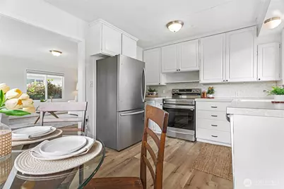 1909 Cleveland Avenue, Mount Vernon, WA 98273 - Photo 9