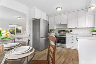 1909 Cleveland Ave, Mount Vernon, WA 98273 - Photo 9