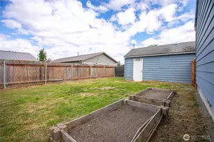 1909 Cleveland Ave, Mount Vernon, WA 98273 - Photo 25