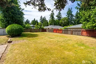 420 S 128th St, Seattle, WA 98168 - Photo 25