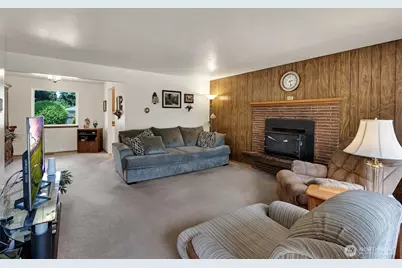 420 S 128th Street, Seattle, WA 98168 - Photo 5