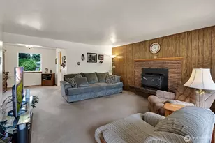 420 S 128th St, Seattle, WA 98168 - Photo 5