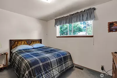 420 S 128th Street, Seattle, WA 98168 - Photo 17
