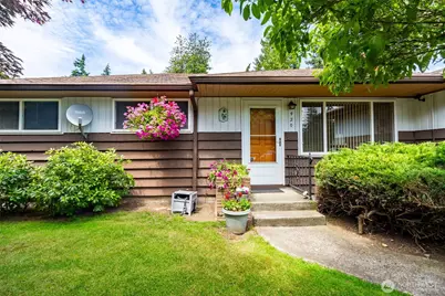420 S 128th Street, Seattle, WA 98168 - Photo 1