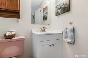 1542 NE 96th St, Seattle, WA 98115 - Photo 23