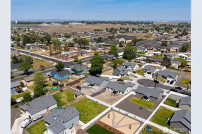 919 N Washington Court, Moses Lake, WA 98837 - Photo 13
