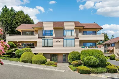 910 S 248th Street #4, Des Moines, WA 98198 - Photo 1