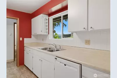 530 NE David Drive, Bremerton, WA 98310 - Photo 13