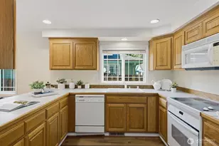 15732 Interlake Ave N, Shoreline, WA 98133 - Photo 19