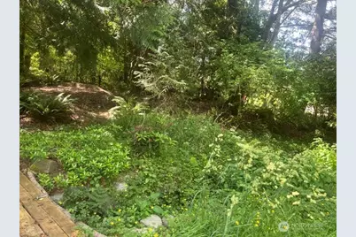 10395 NE Pine Way, Bainbridge Island, WA 98110 - Photo 11