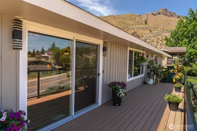 1202 S Hills Drive, Wenatchee, WA 98801 - Photo 37