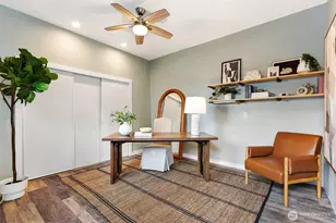 516 W Howe St, Seattle, WA 98119 - Photo 17
