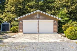 3445 SE Camano Dr, Camano Island, WA 98282 - Photo 33