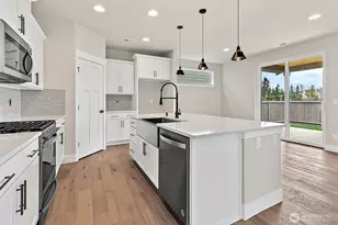 14227 SE 284th Pl, Kent, WA 98042 - Photo 11