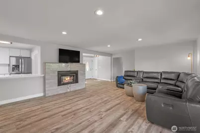 19156 66th Place NE, Kenmore, WA 98028 - Photo 7