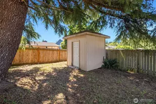 4220 191st St SW, Lynnwood, WA 98036 - Photo 33