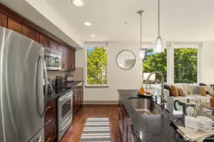 4547 8th Ave NE, Seattle, WA 98105 - Photo 9
