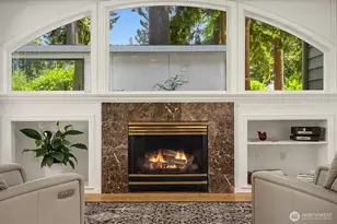 647 Edmonds Way, Edmonds, WA 98020 - Photo 17
